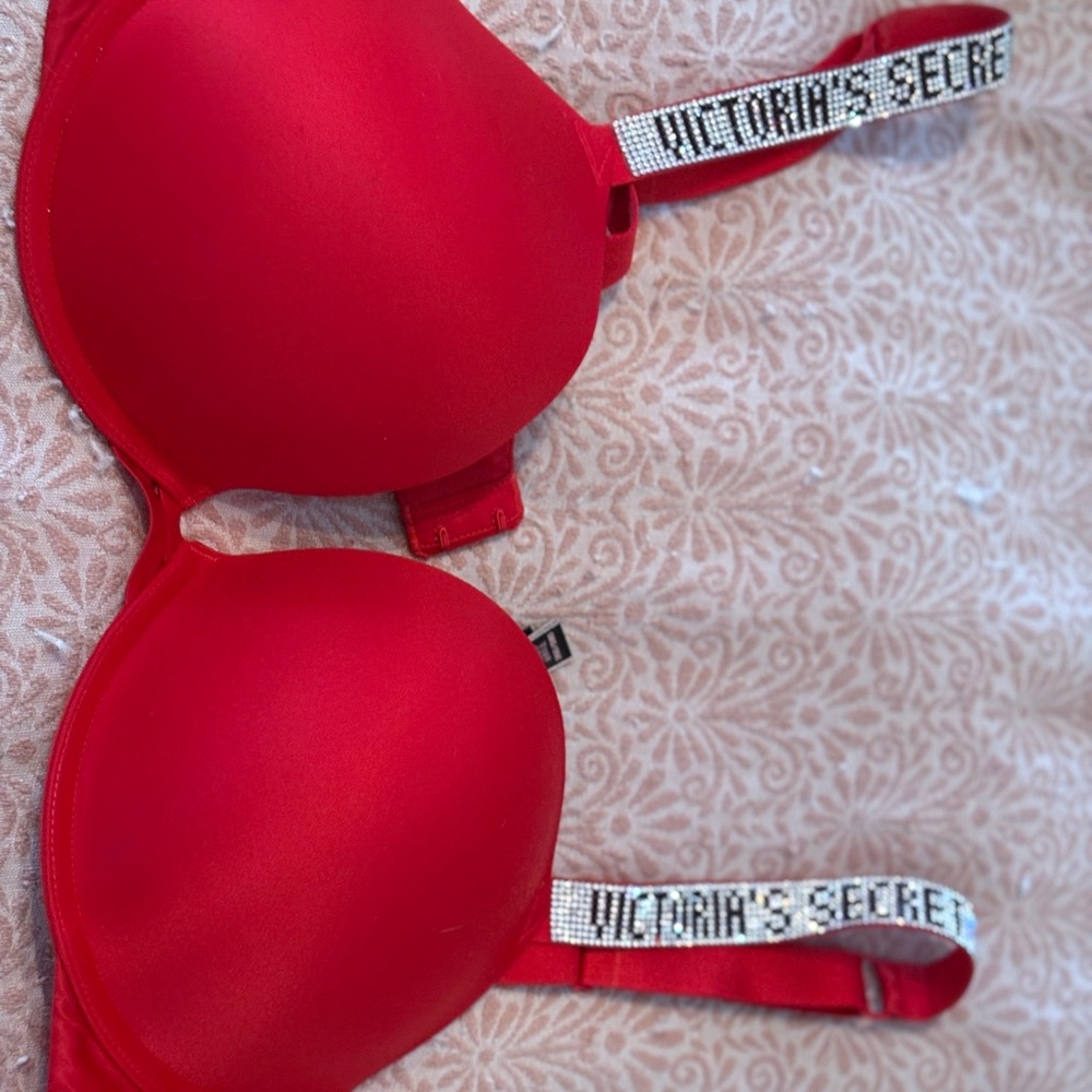 Victoria's Secret Red Lace Bra Intimates